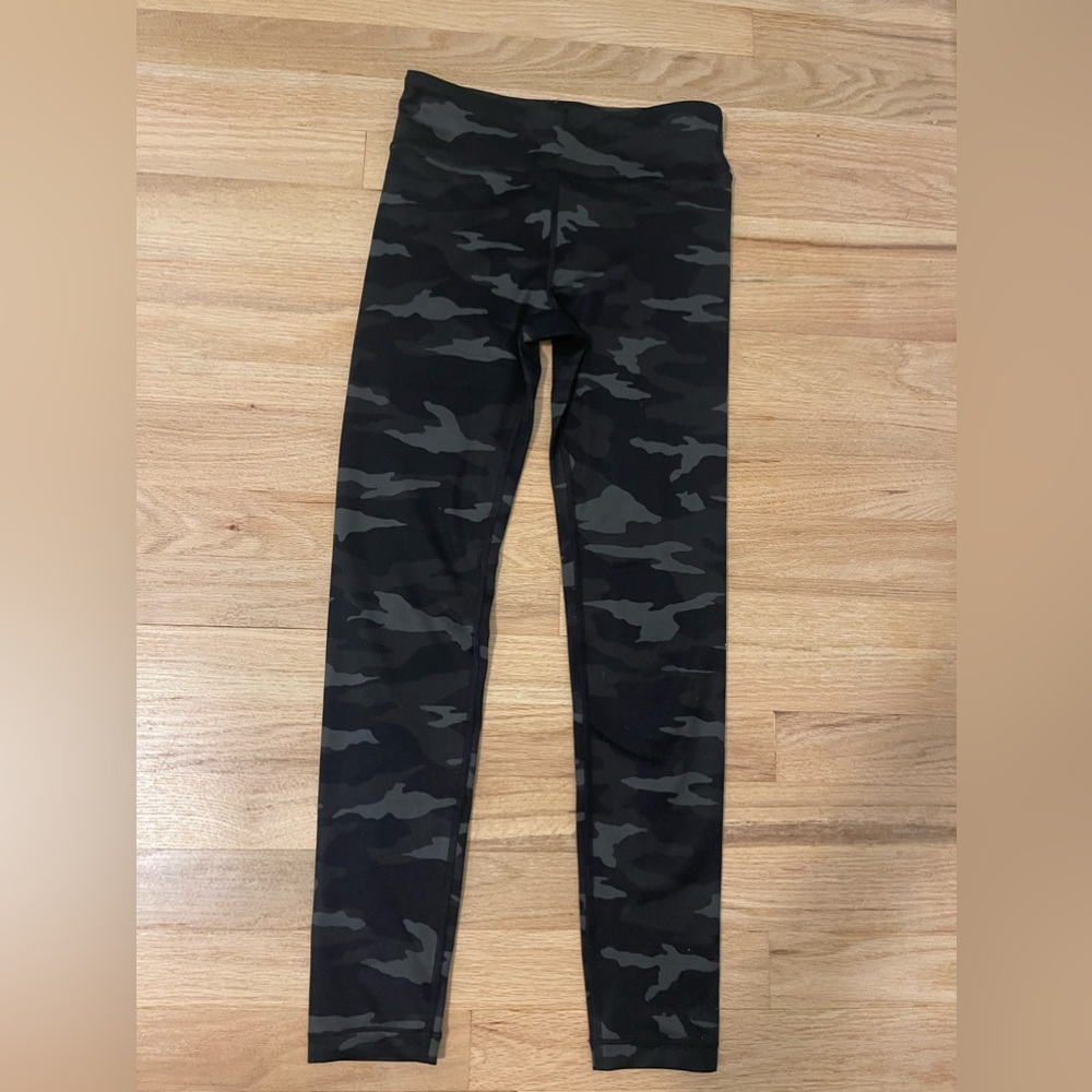 Athleta girls camo leggings;size large (12)